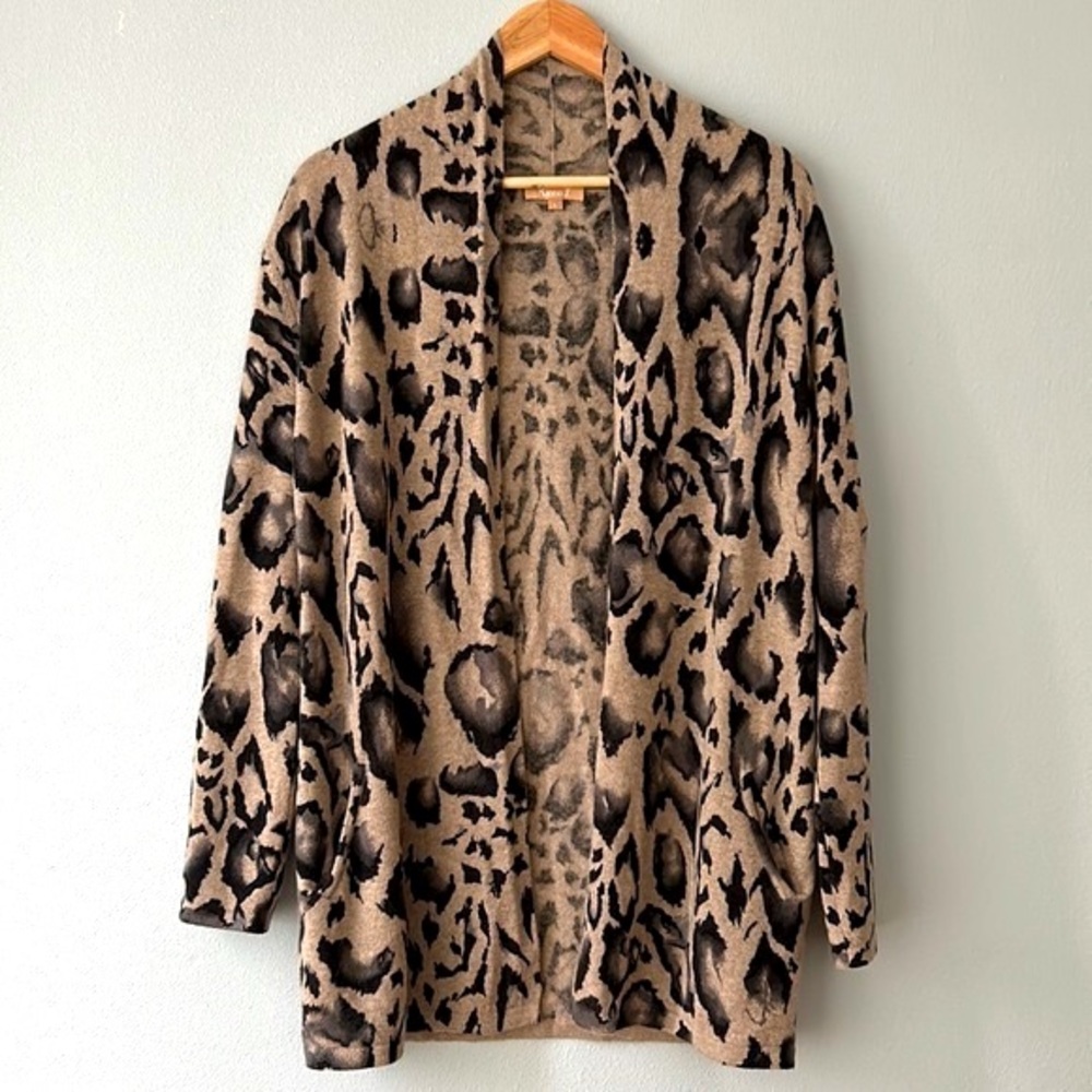 Kier + J • Leopard Animal Print Gray & Tan 100% Cashmere Cardigan Size Large